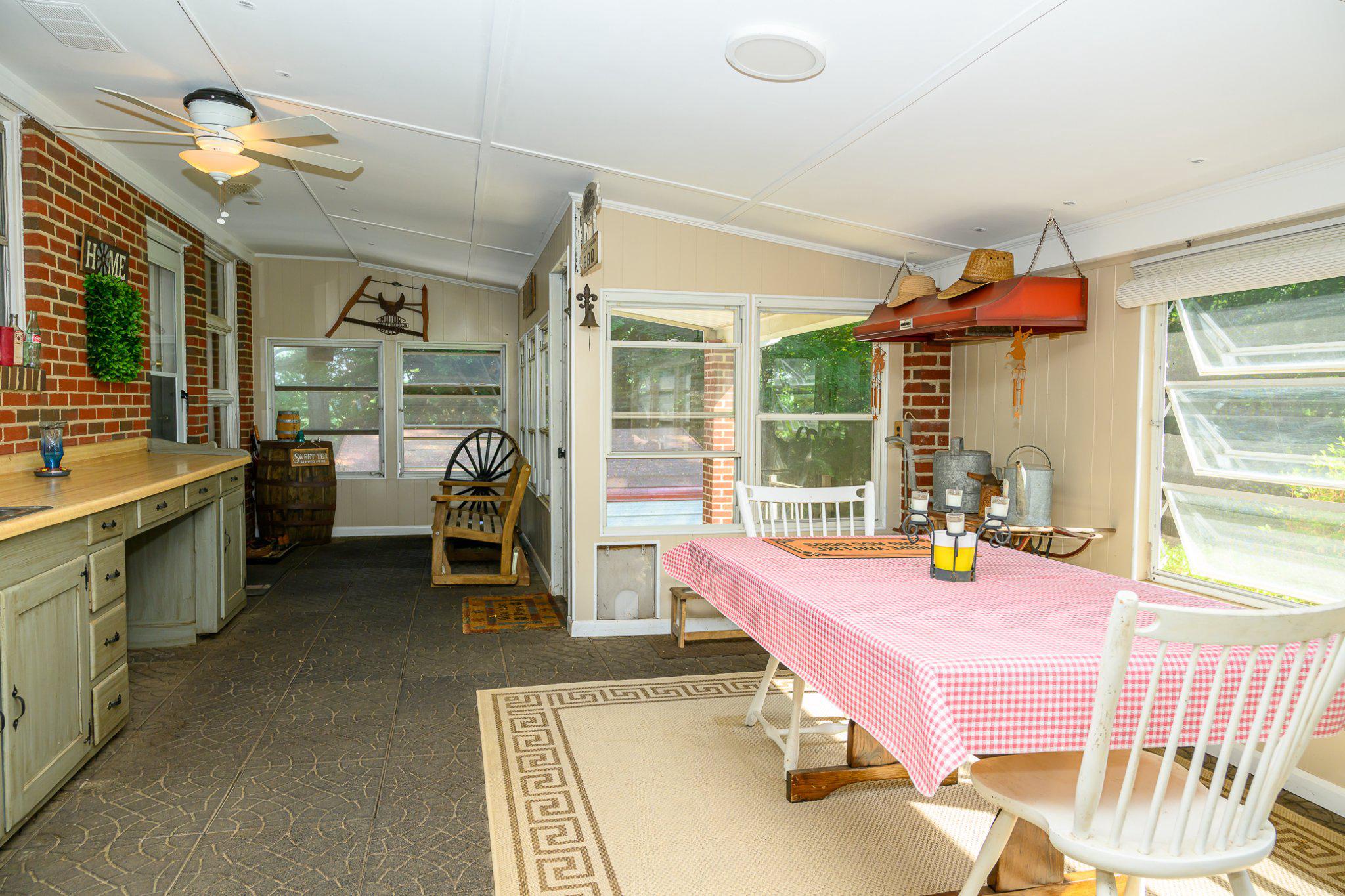 GLEN ARM - Residential