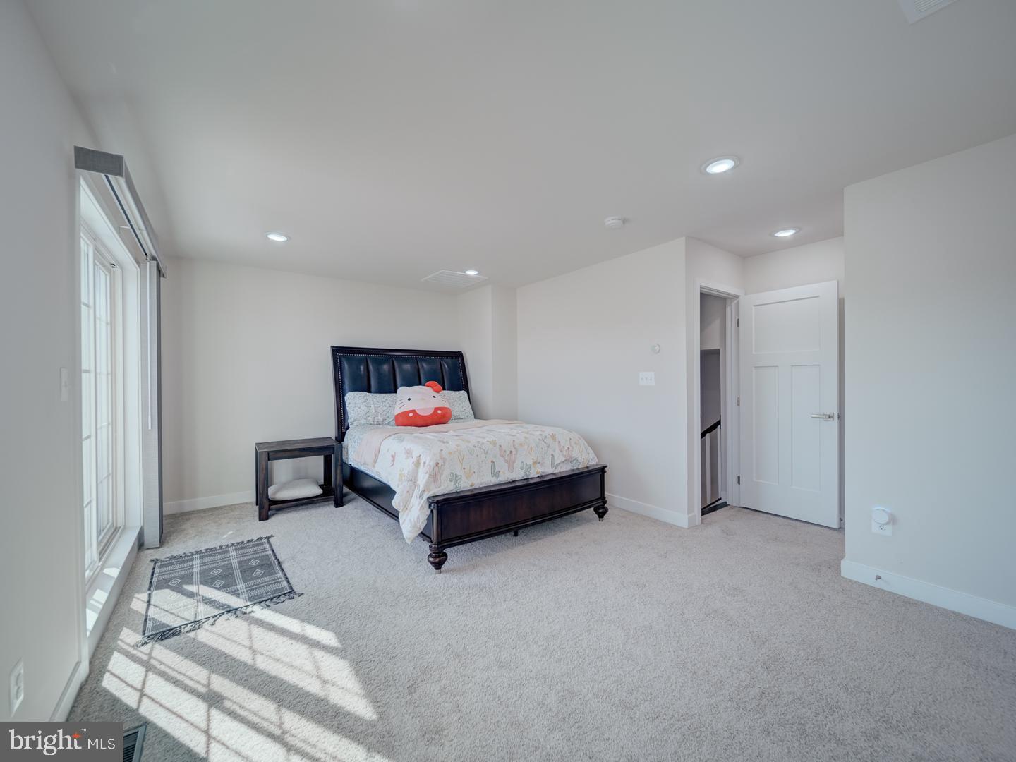 ARCOLA TOWN CENTER - Residential