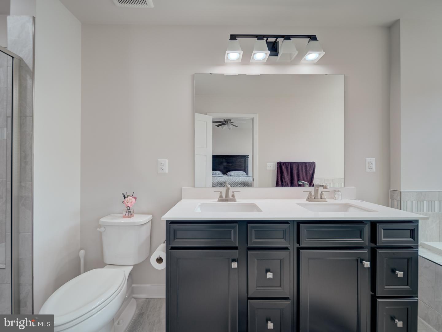 ARCOLA TOWN CENTER - Residential