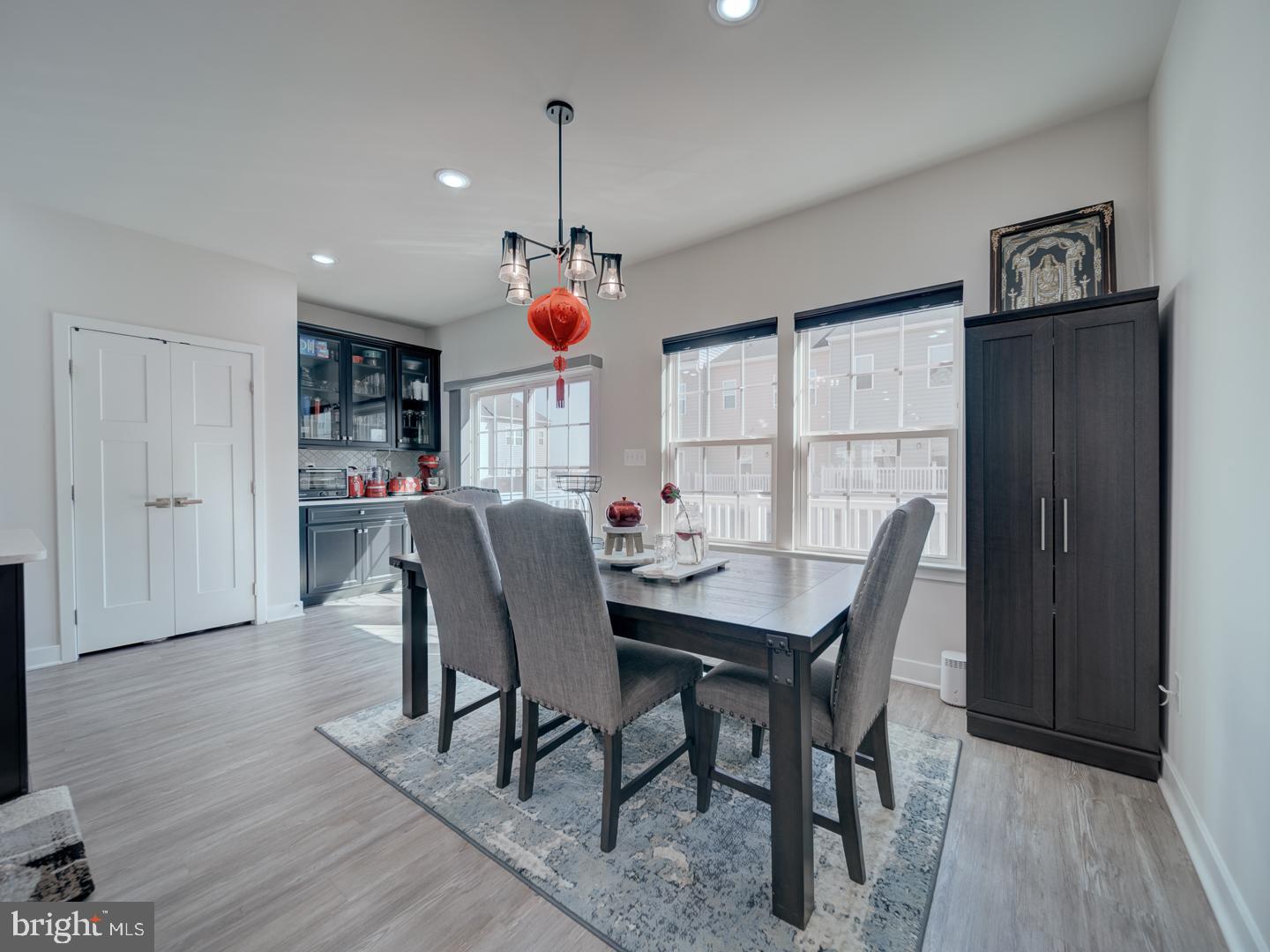 ARCOLA TOWN CENTER - Residential