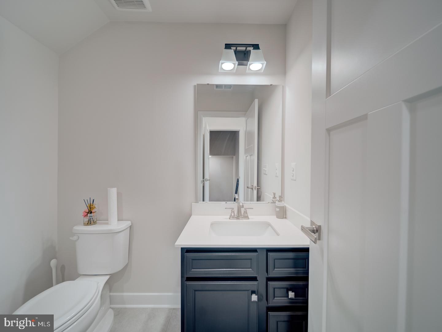 ARCOLA TOWN CENTER - Residential