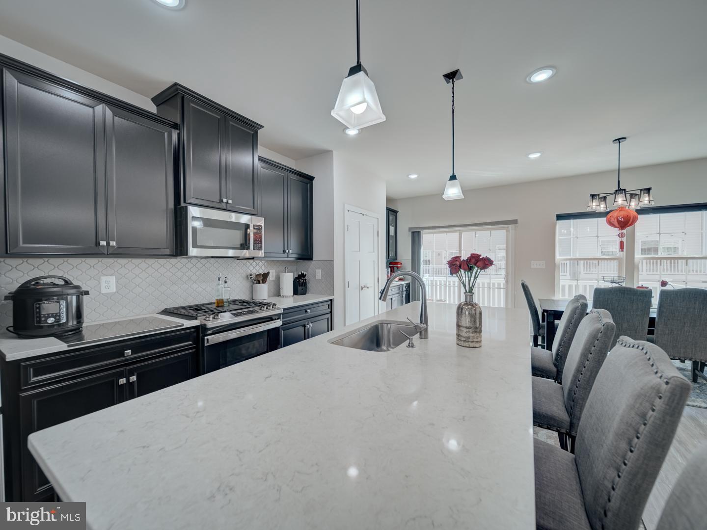 ARCOLA TOWN CENTER - Residential