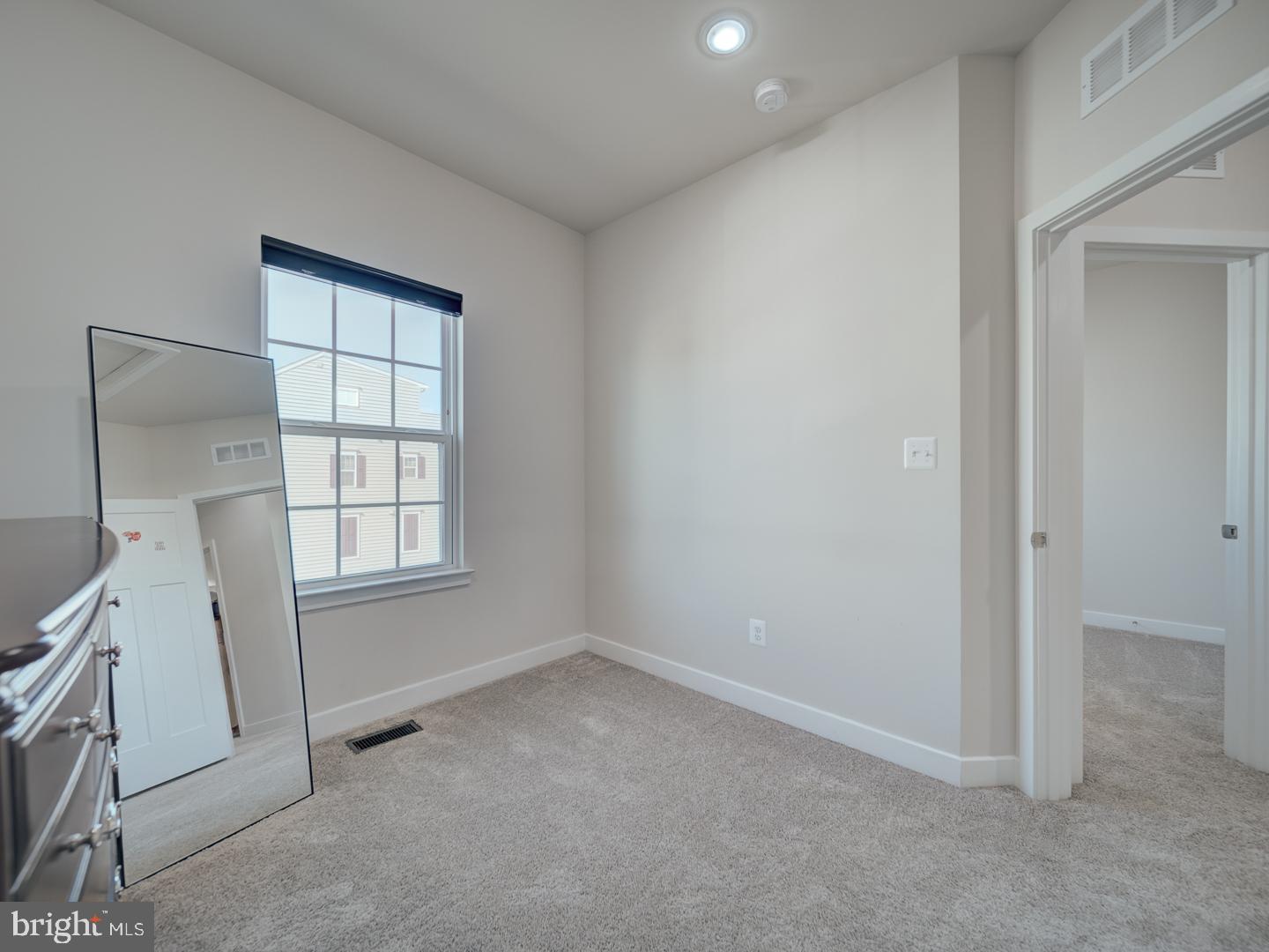 ARCOLA TOWN CENTER - Residential