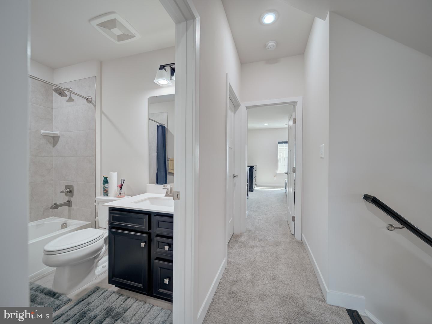 ARCOLA TOWN CENTER - Residential