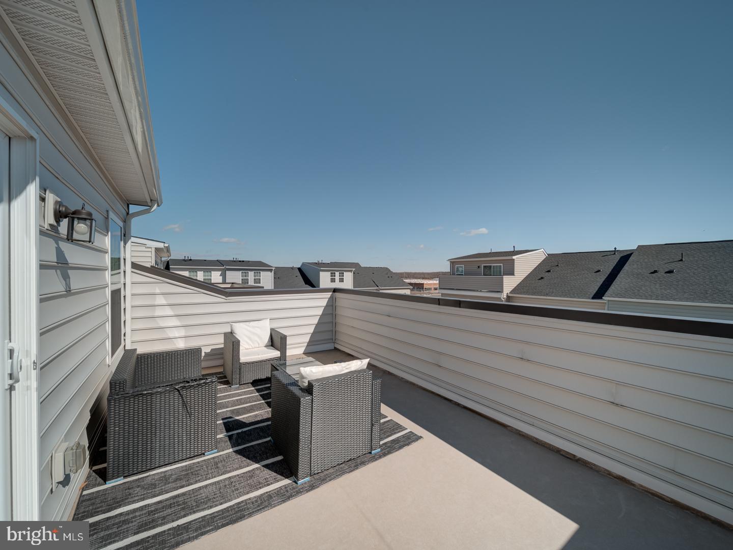 ARCOLA TOWN CENTER - Residential