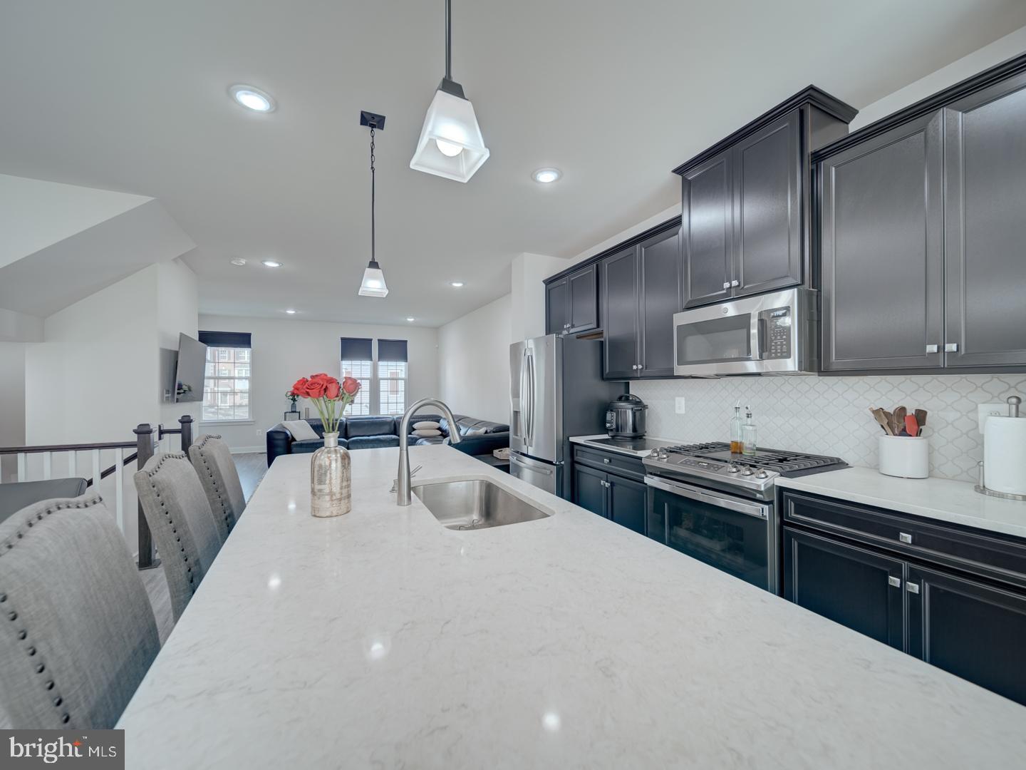 ARCOLA TOWN CENTER - Residential