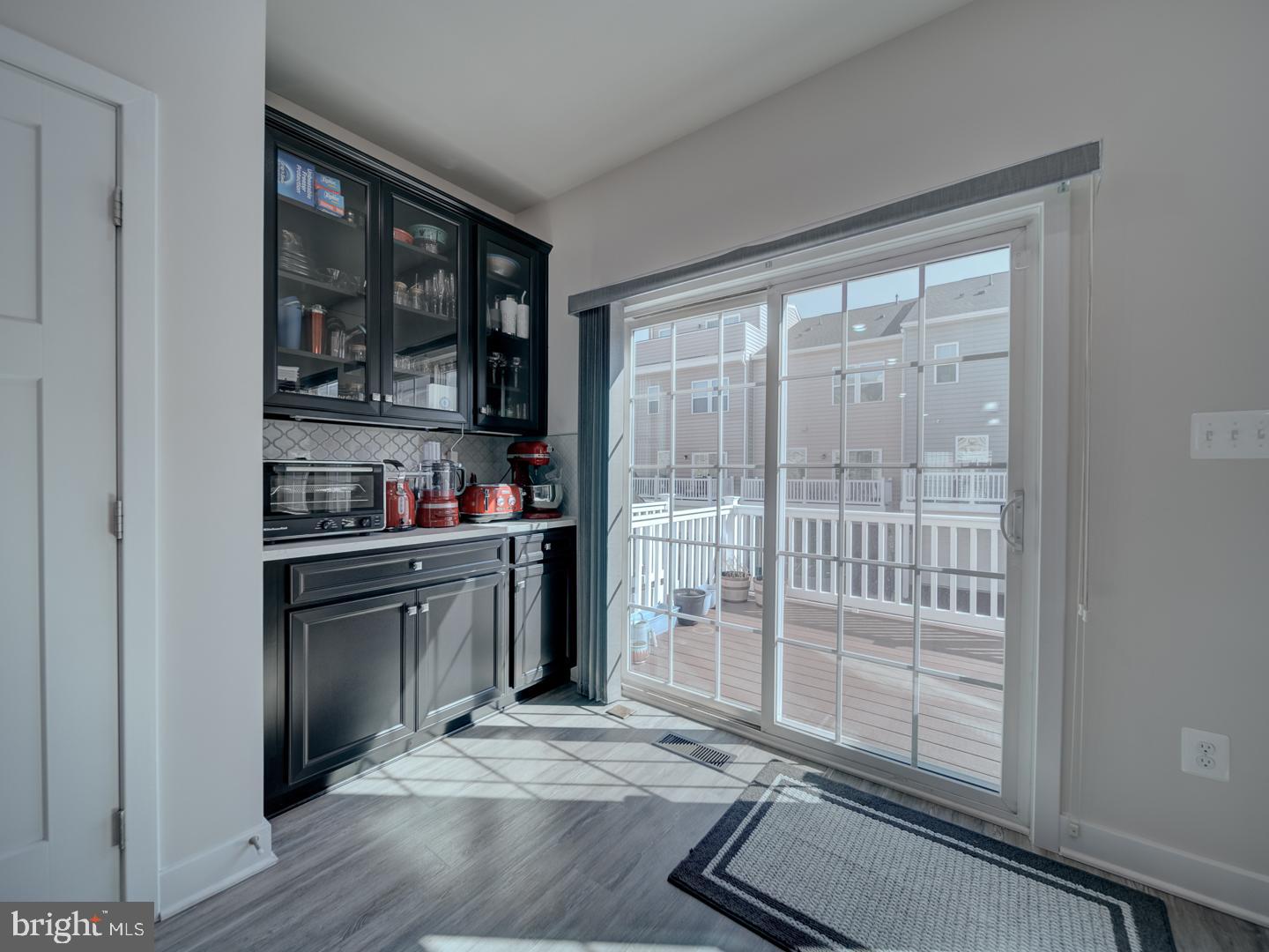 ARCOLA TOWN CENTER - Residential