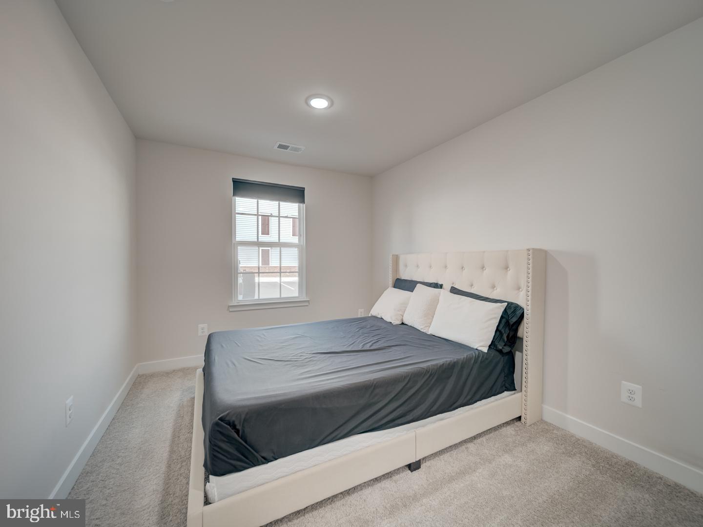 ARCOLA TOWN CENTER - Residential