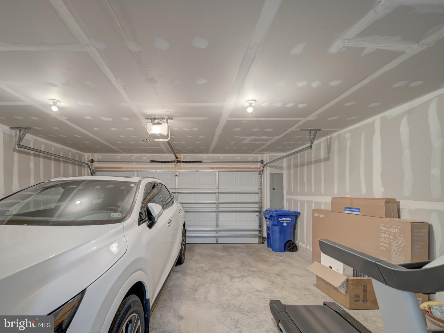 ARCOLA TOWN CENTER - Residential