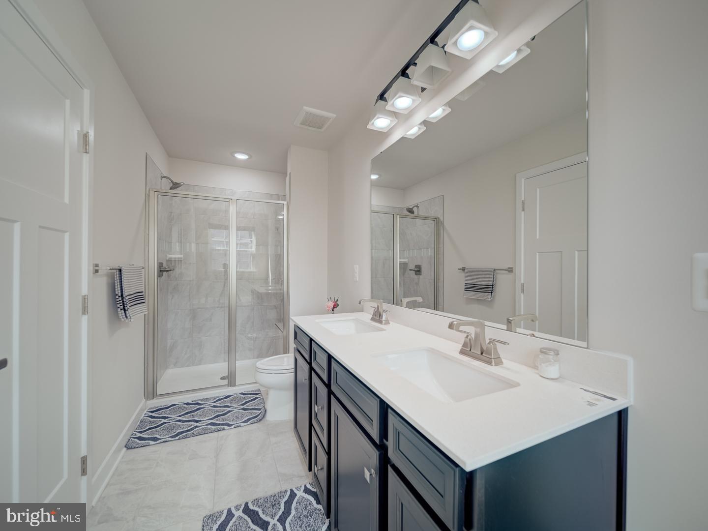 ARCOLA TOWN CENTER - Residential