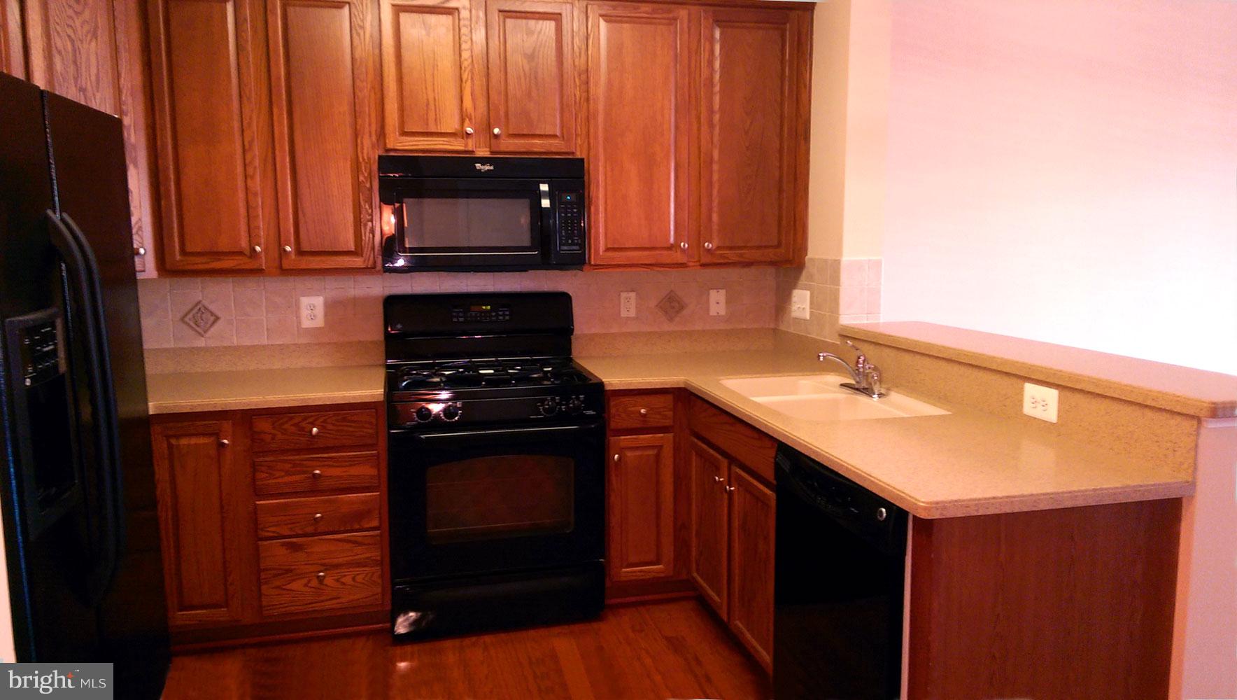 19263 WINMEADE DRIVE