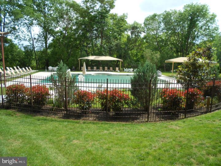 RADNOR HOUSE - Residential