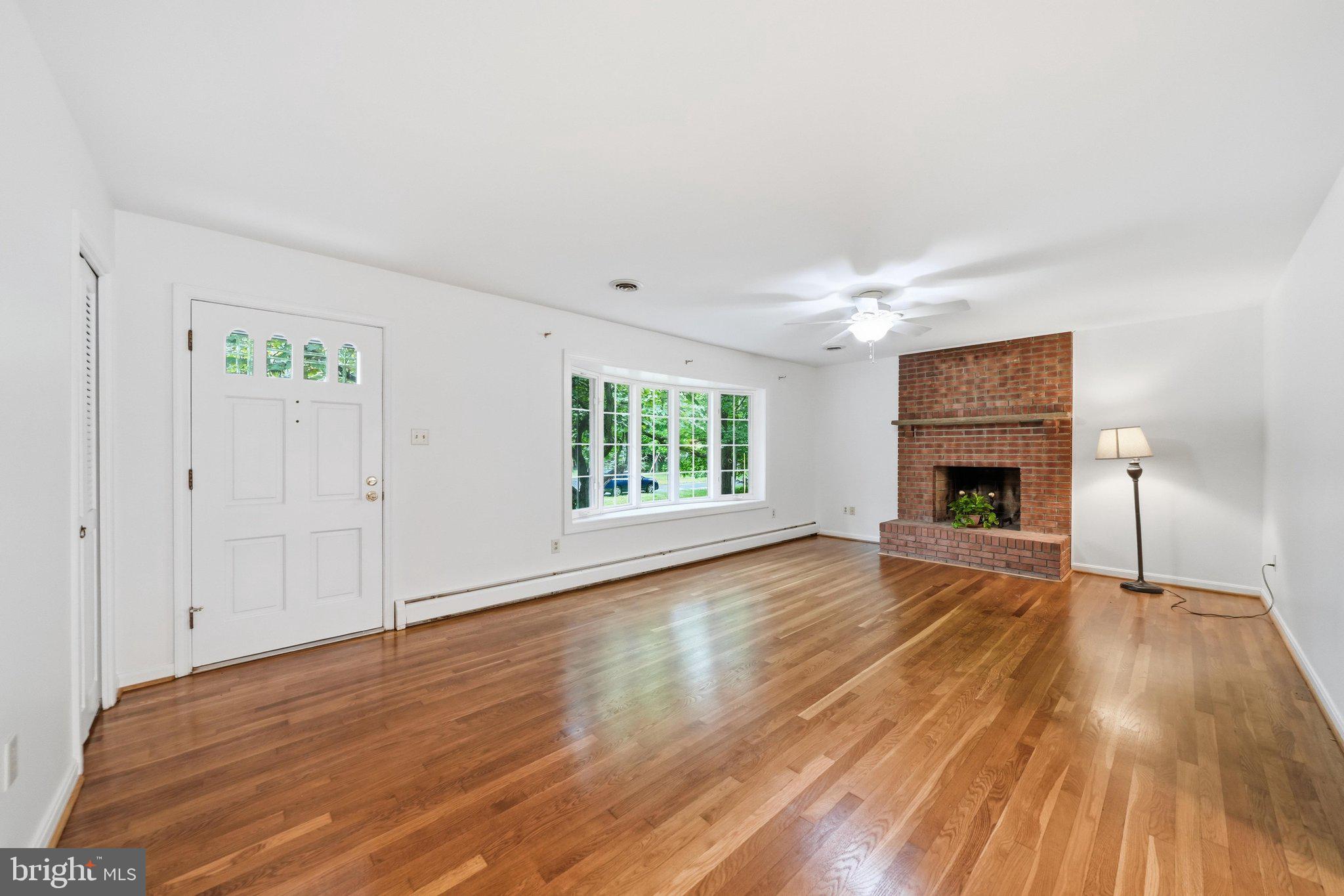 22812 CLARKBROOKE DRIVE