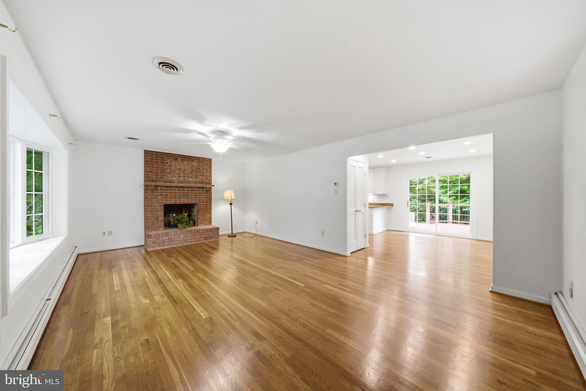 22812 CLARKBROOKE DRIVE