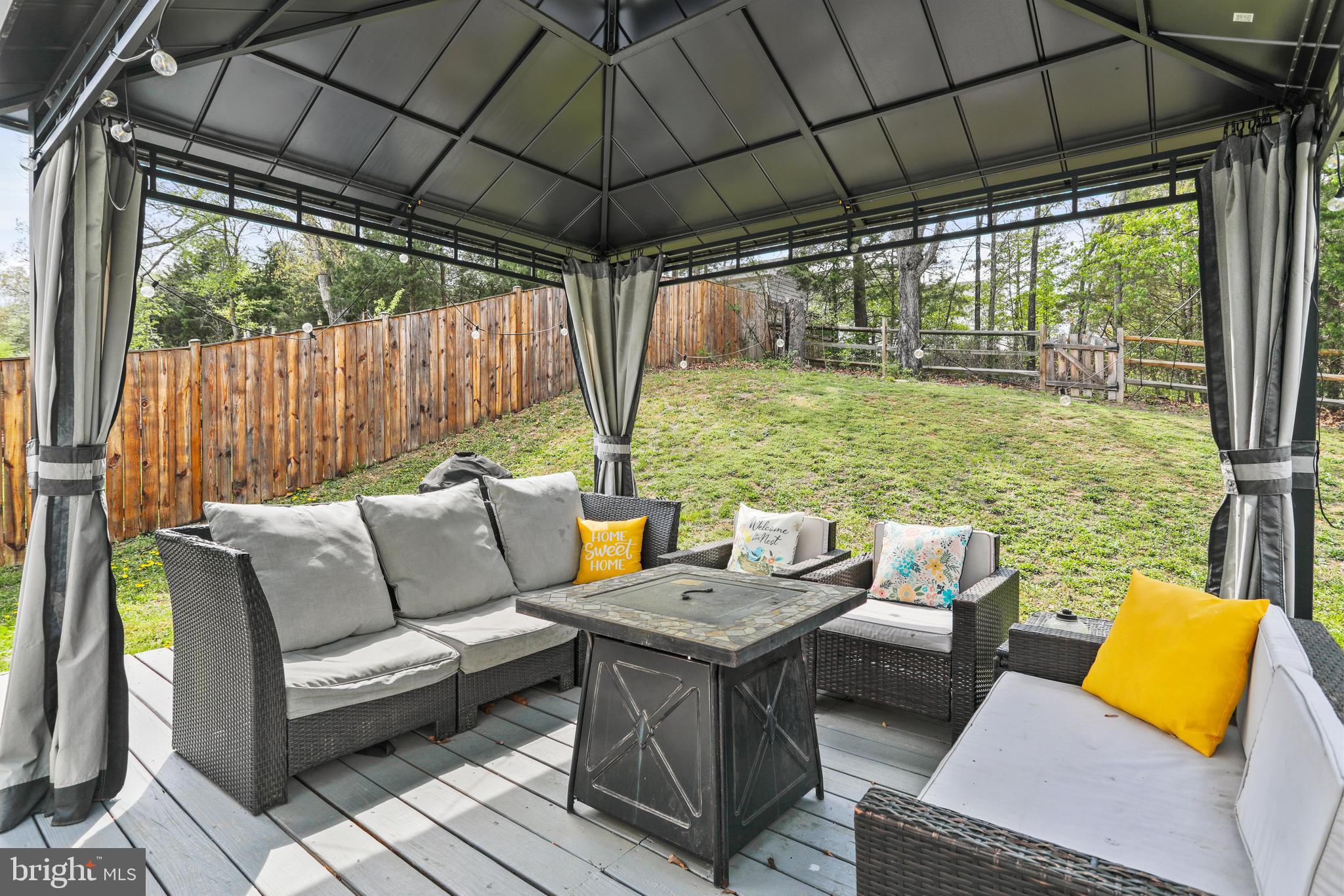 APPLE RIDGE - Residential