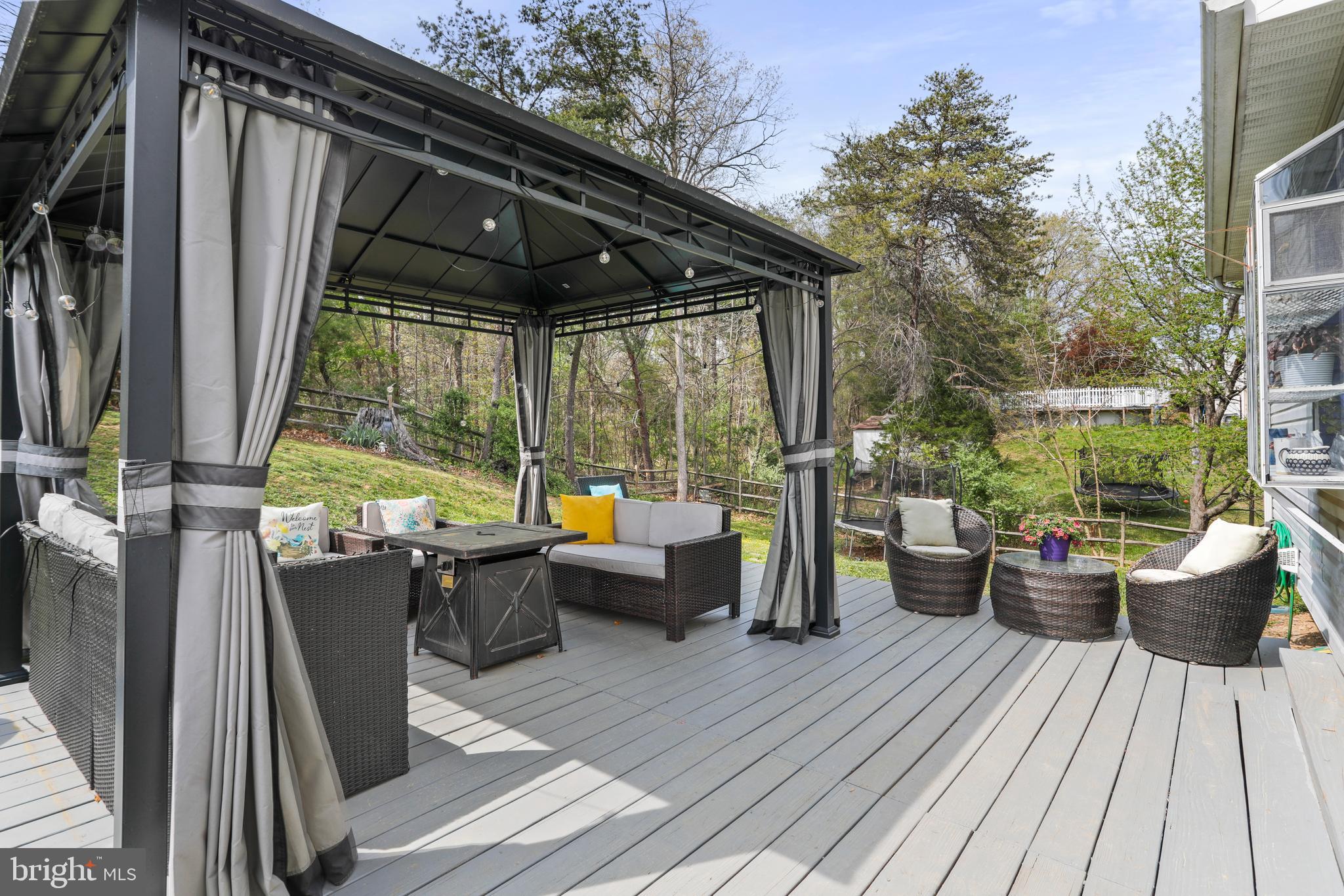 APPLE RIDGE - Residential