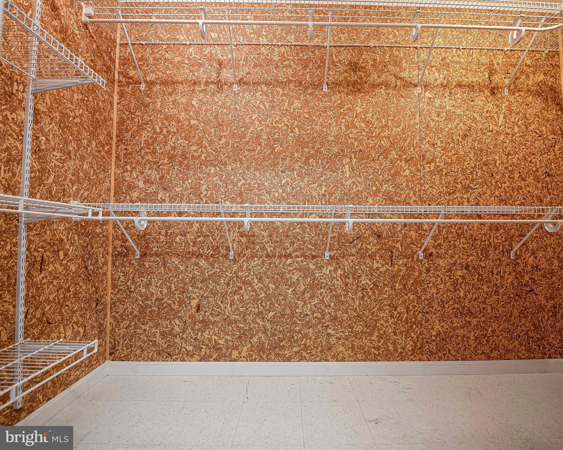 SENECA POINTE - Residential