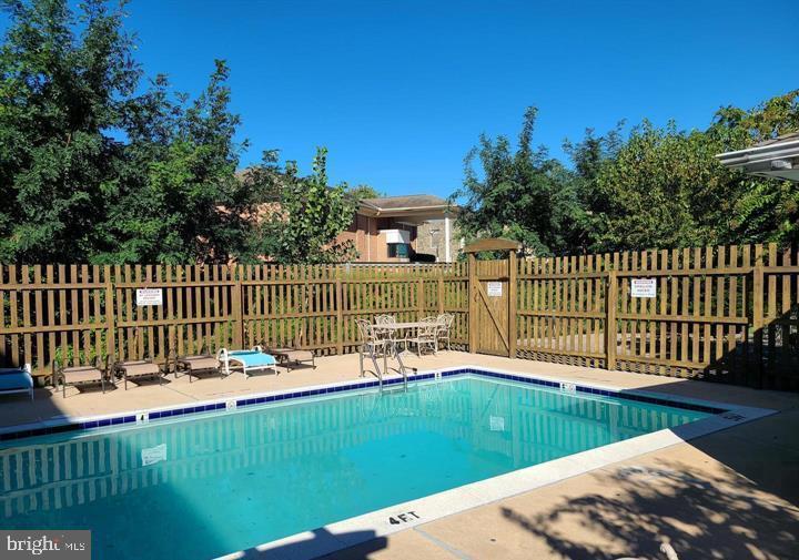 SENECA POINTE - Residential