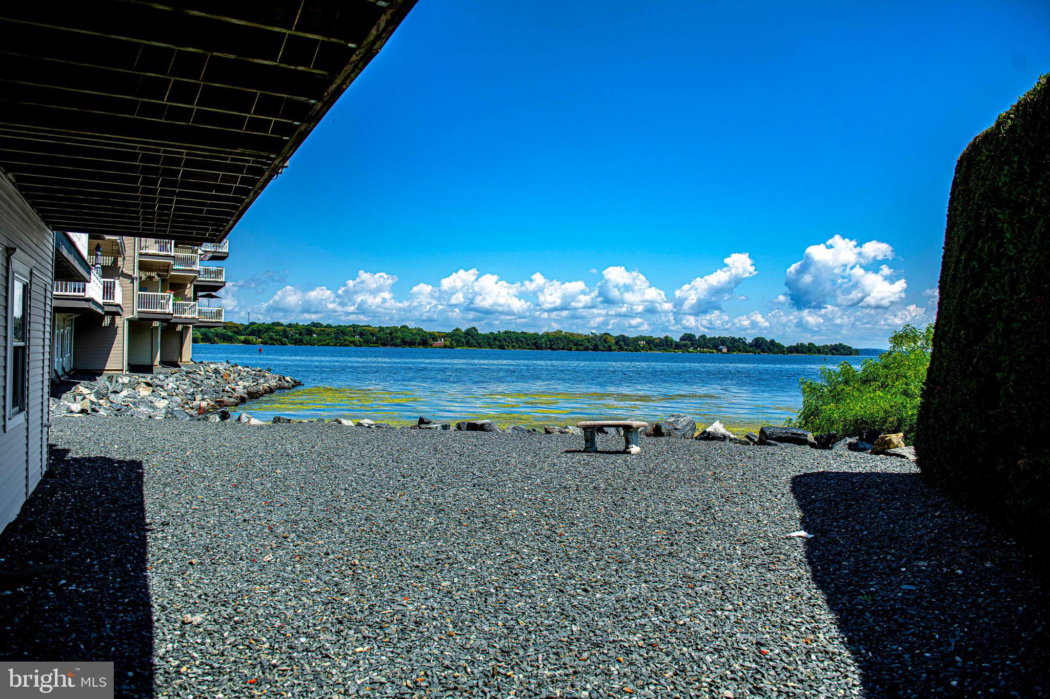 SENECA POINTE - Residential