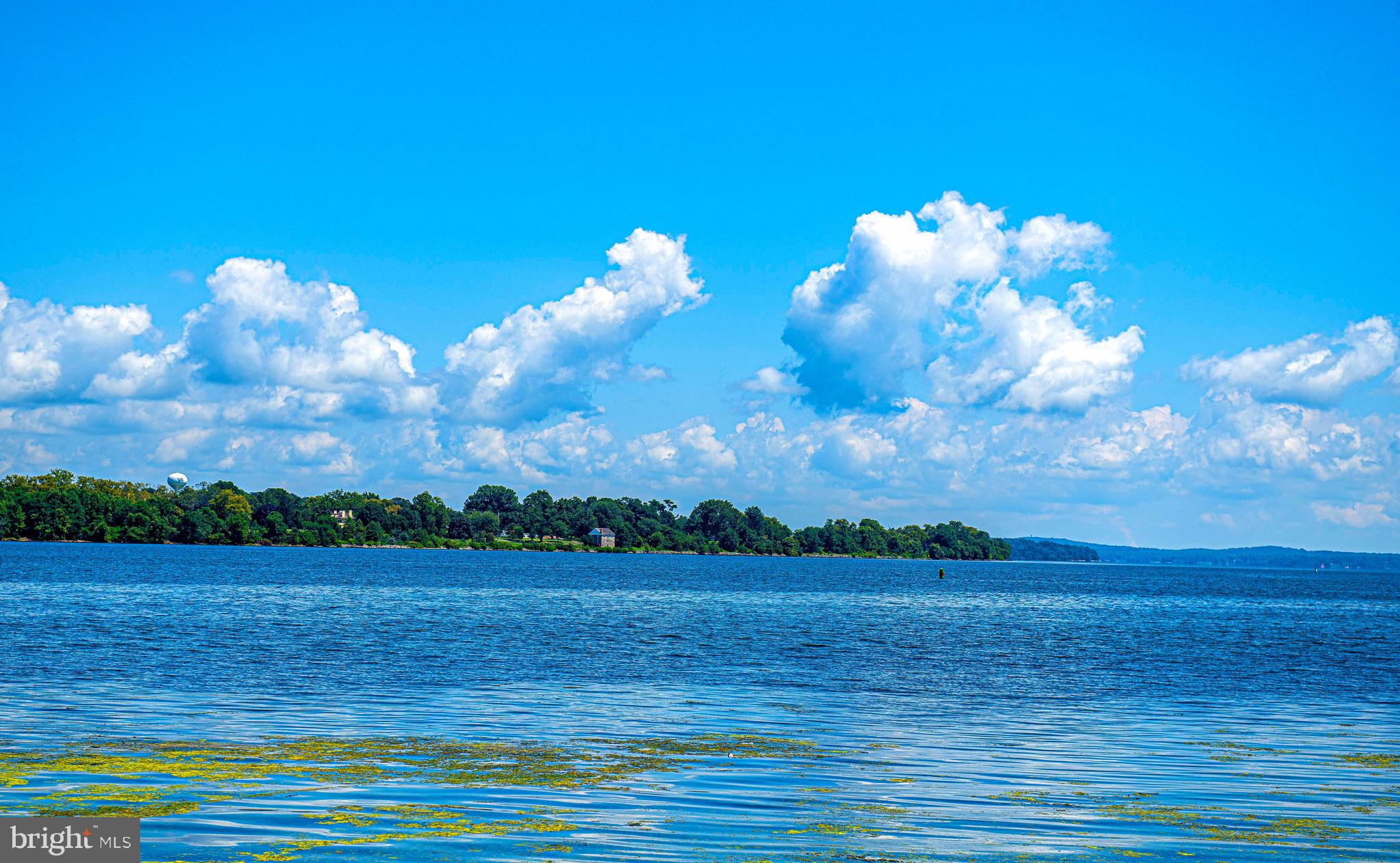 SENECA POINTE - Residential