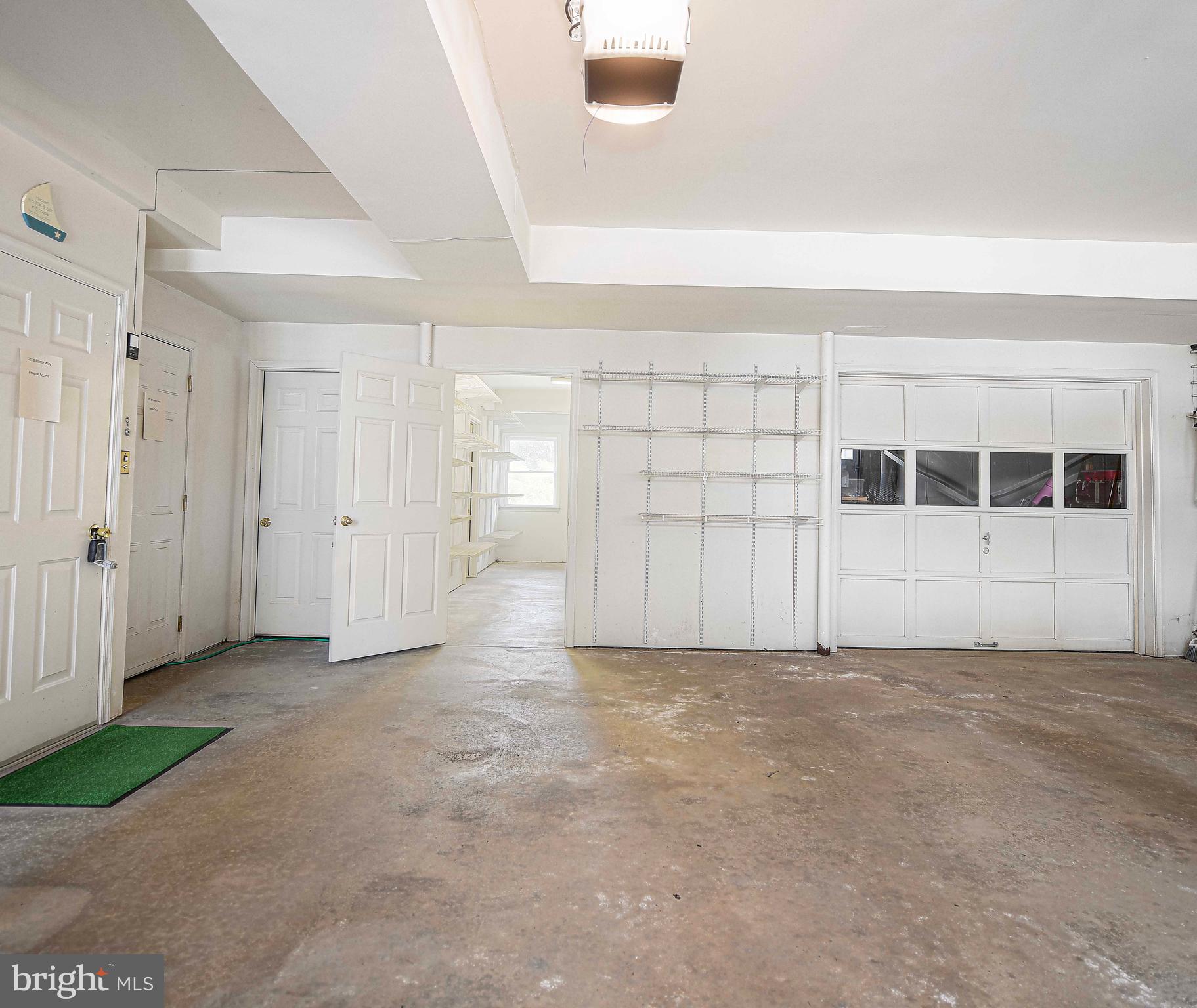 SENECA POINTE - Residential