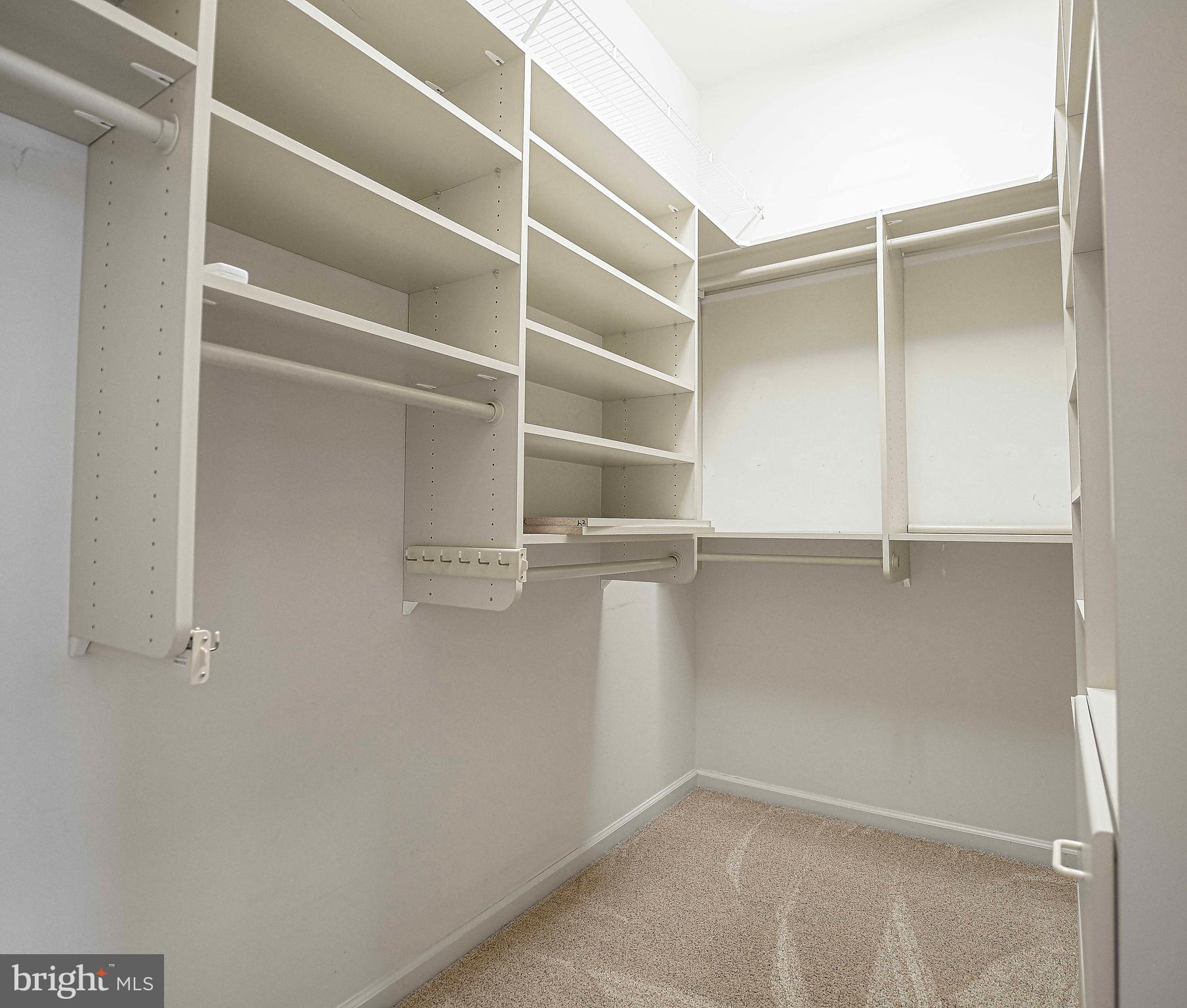 SENECA POINTE - Residential