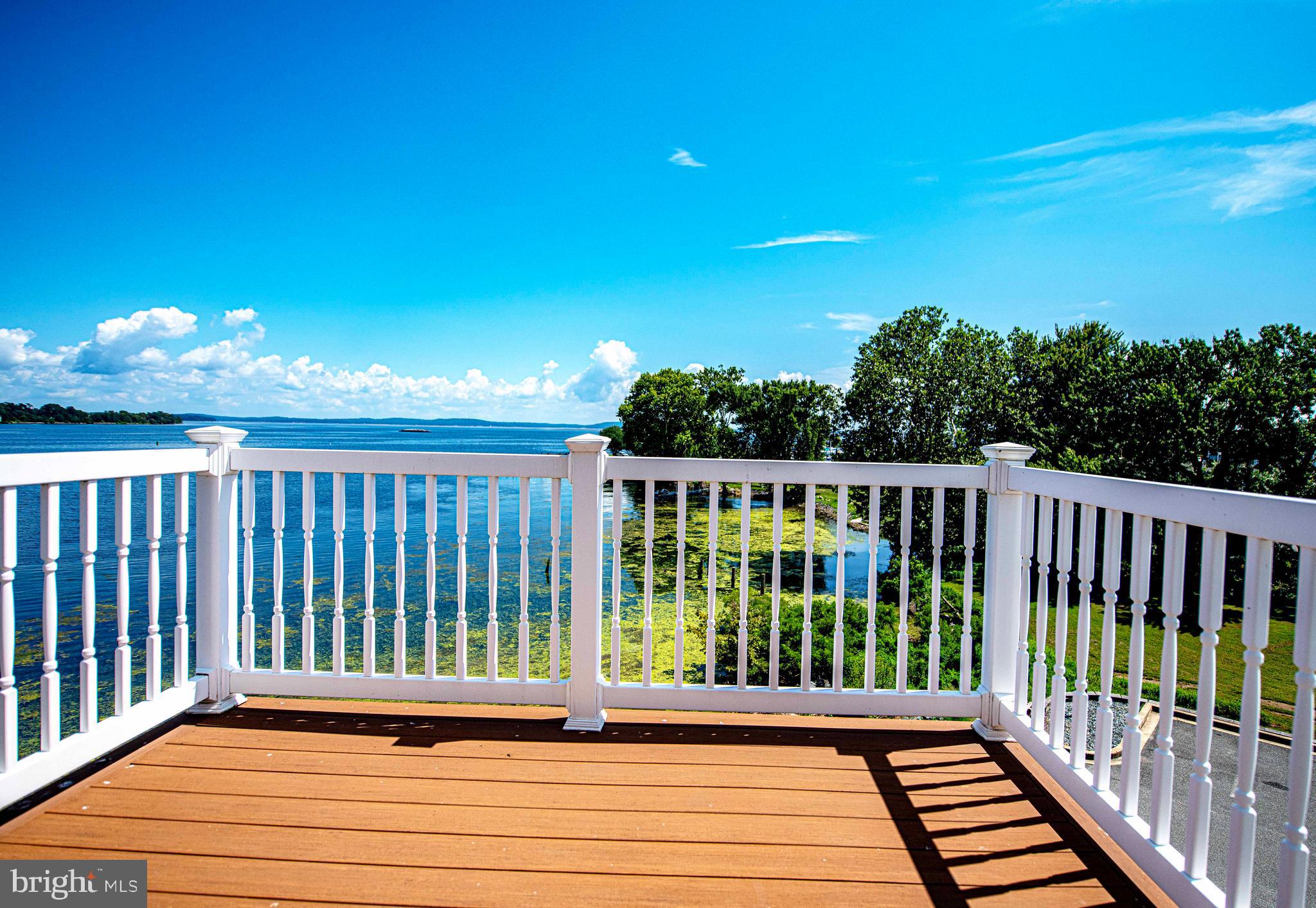 SENECA POINTE - Residential