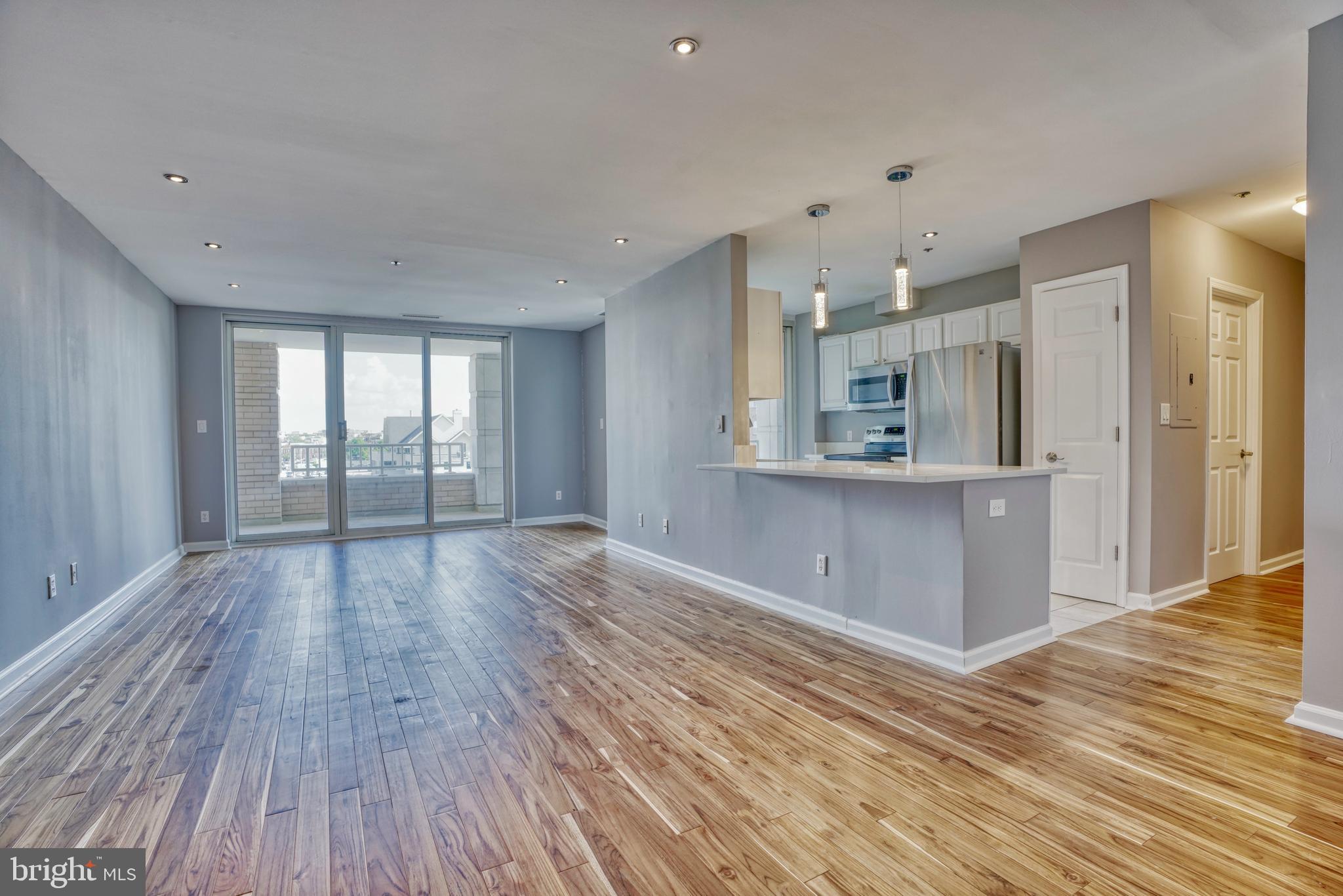 HARBORVIEW TOWERS - Residential Lease