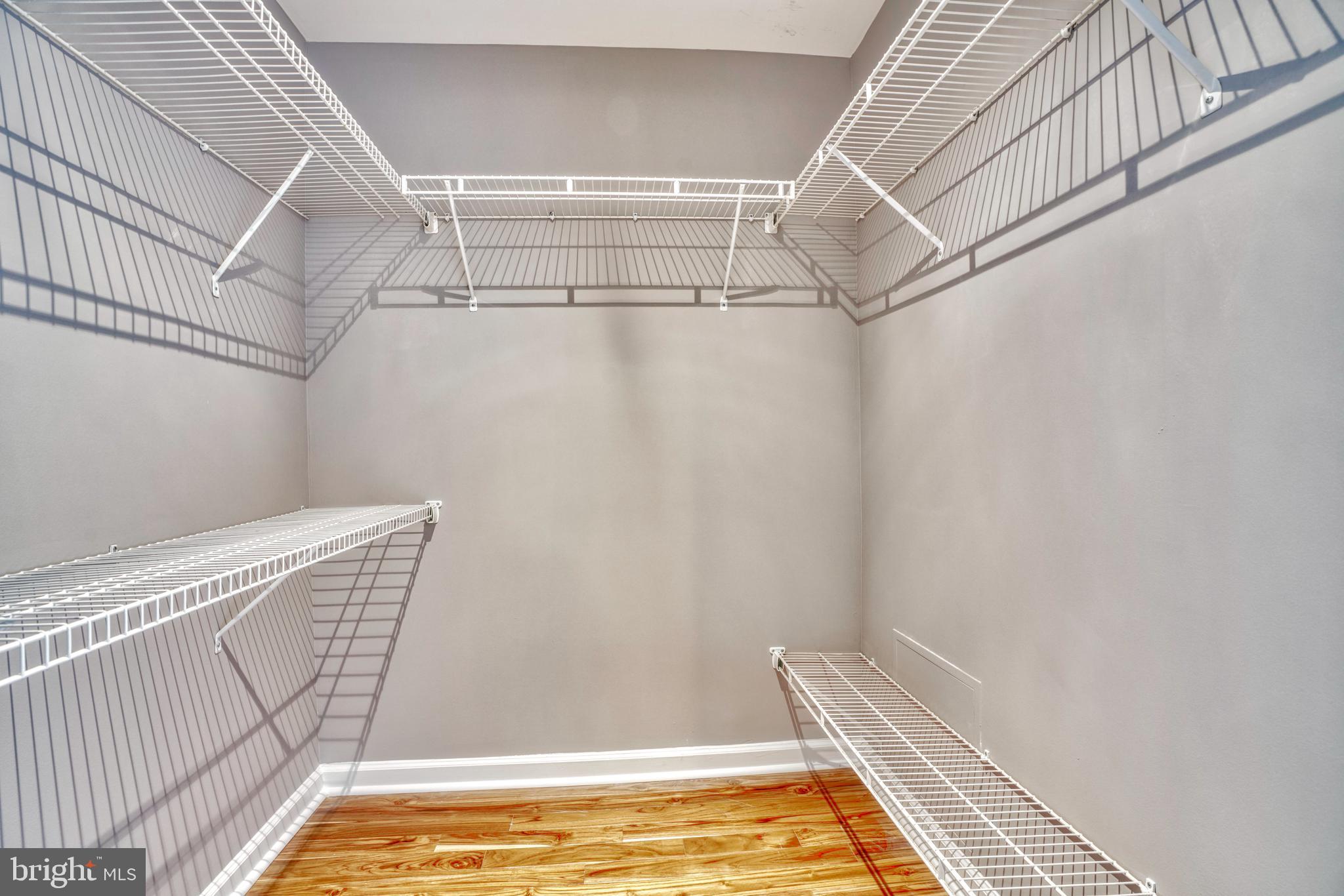 HARBORVIEW TOWERS - Residential Lease