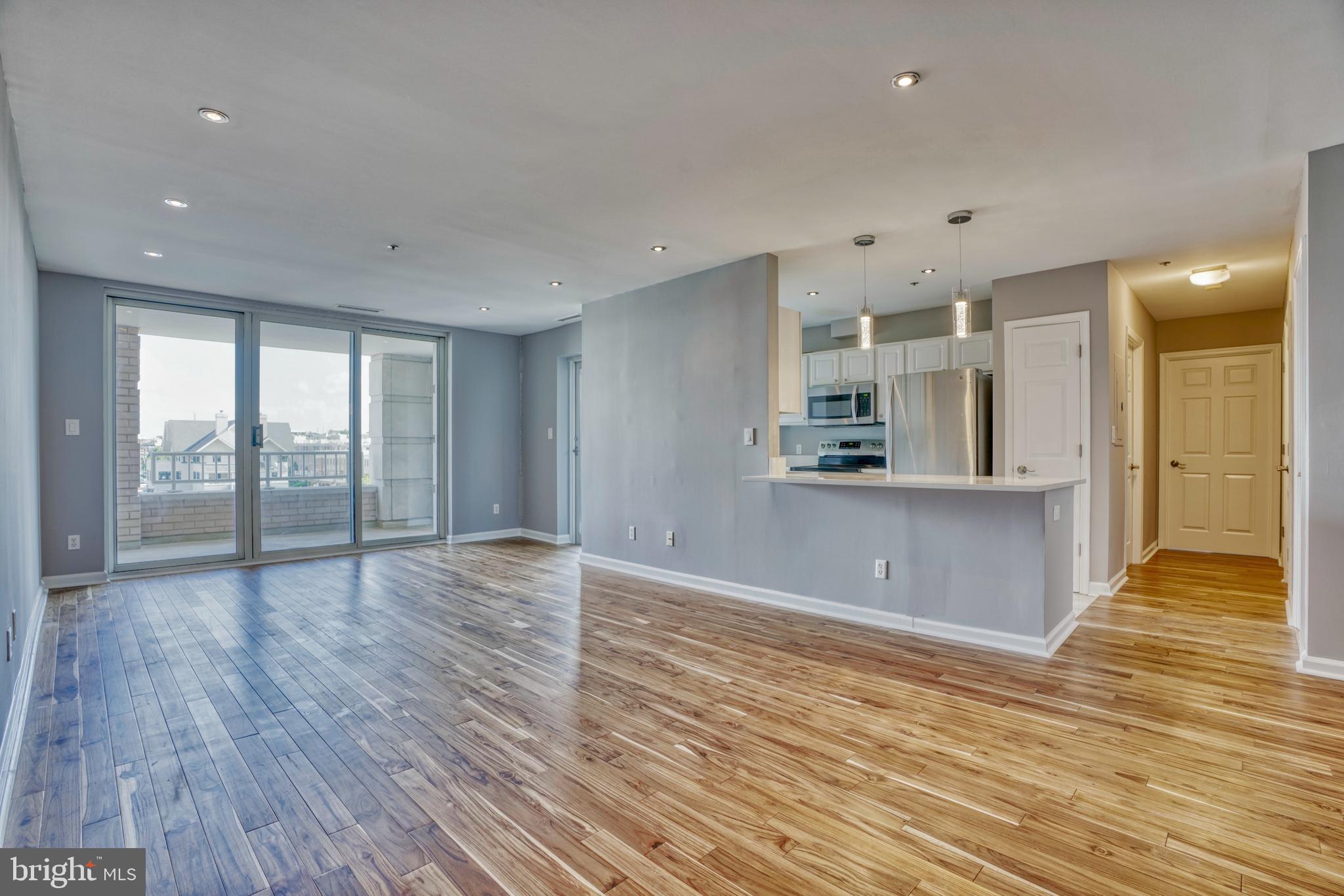 HARBORVIEW TOWERS - Residential Lease