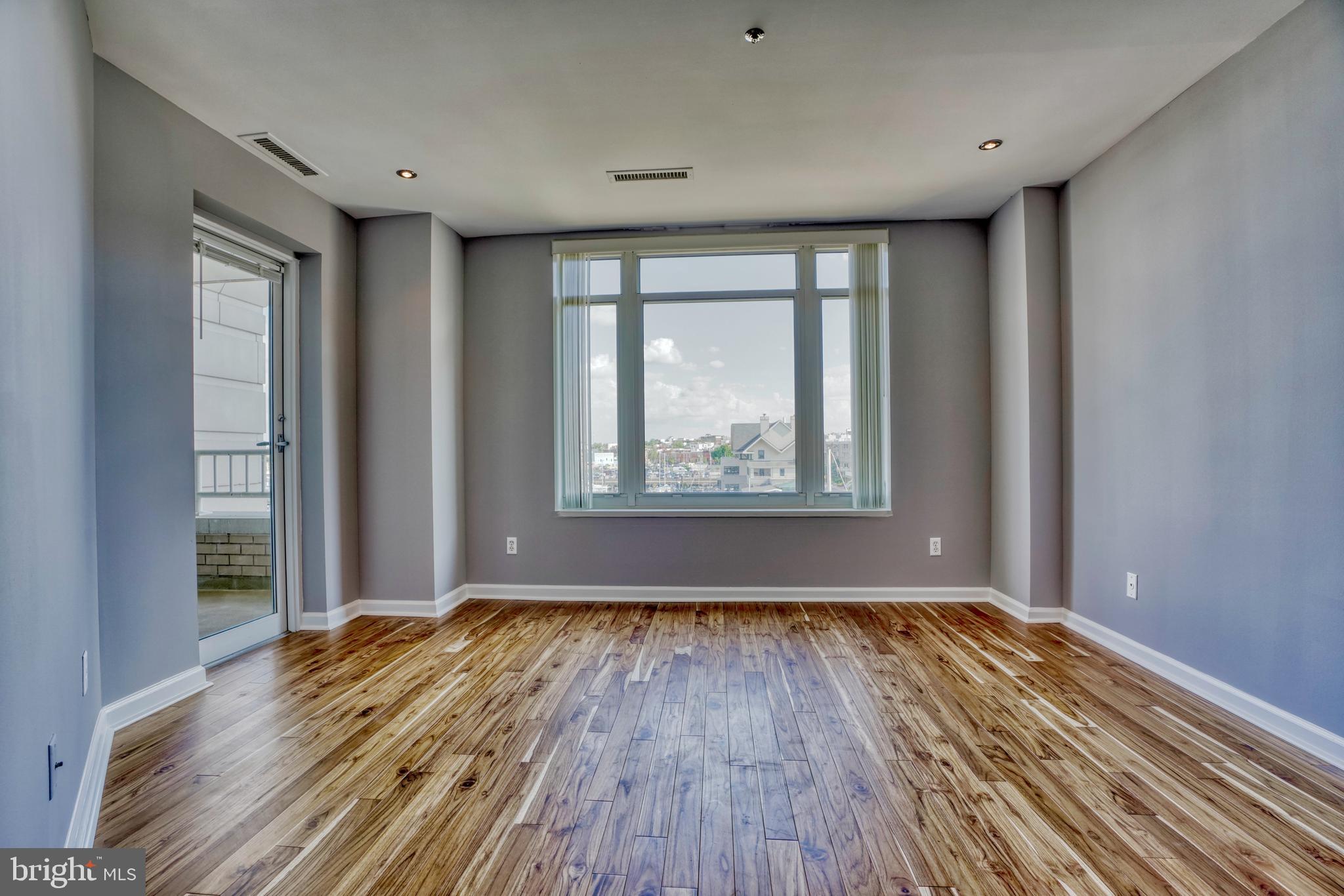 HARBORVIEW TOWERS - Residential Lease