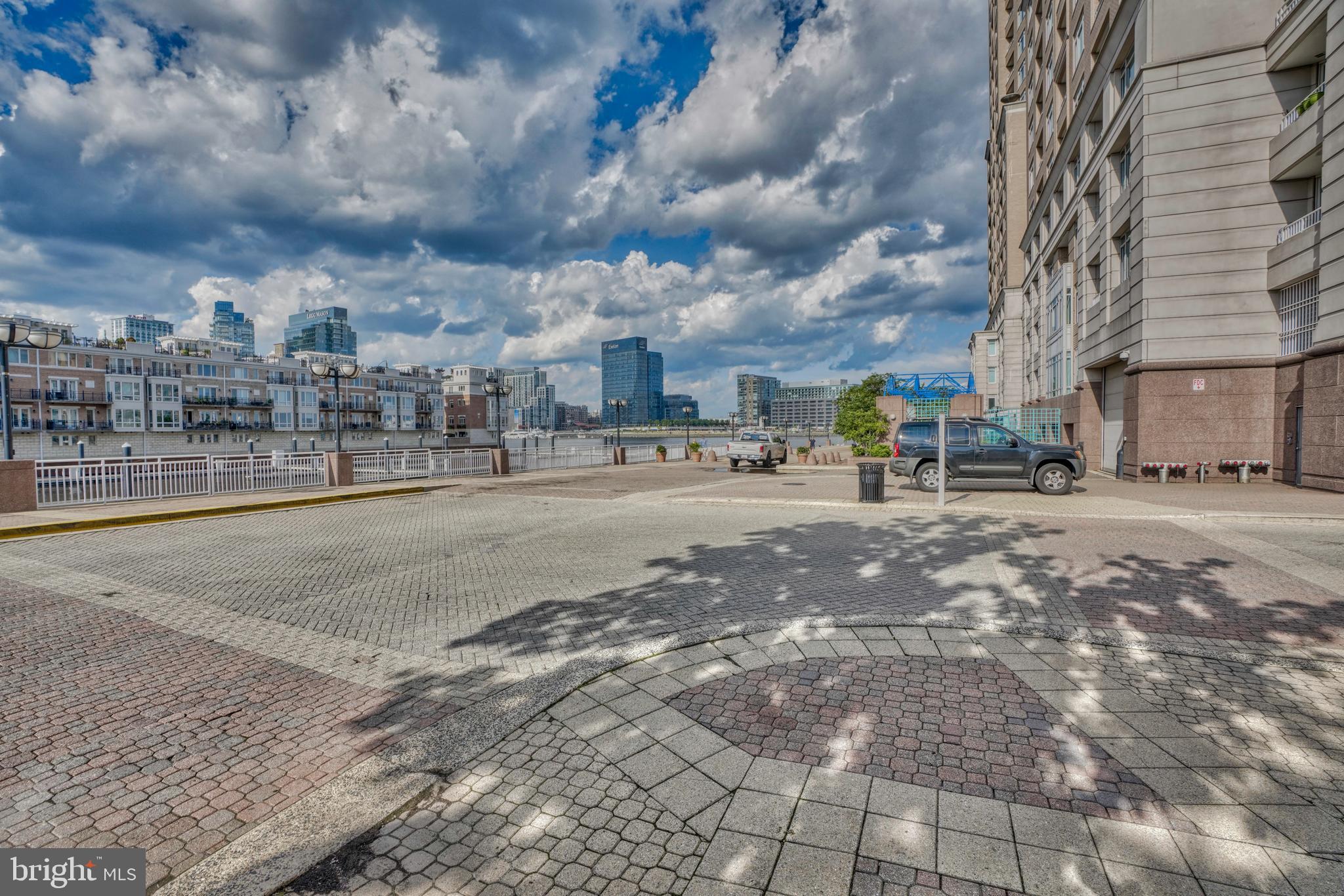 HARBORVIEW TOWERS - Residential Lease