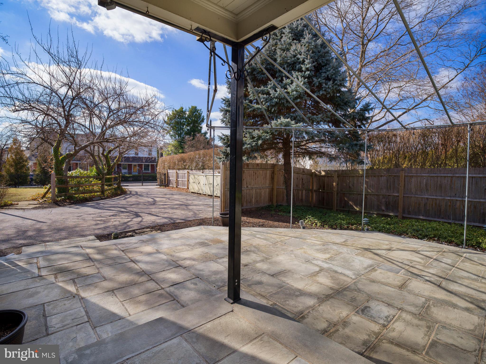 BRYN MAWR - Residential