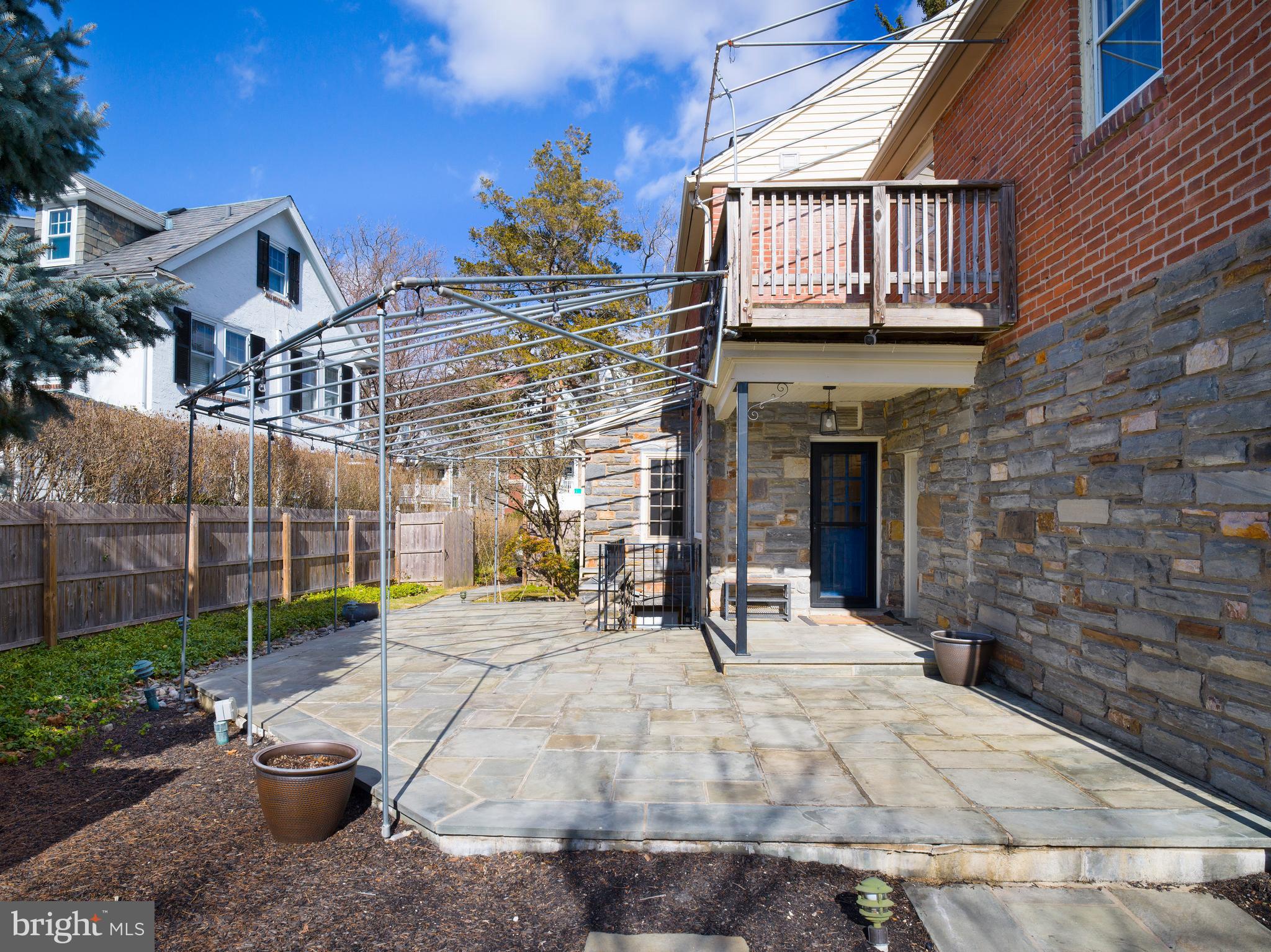 BRYN MAWR - Residential