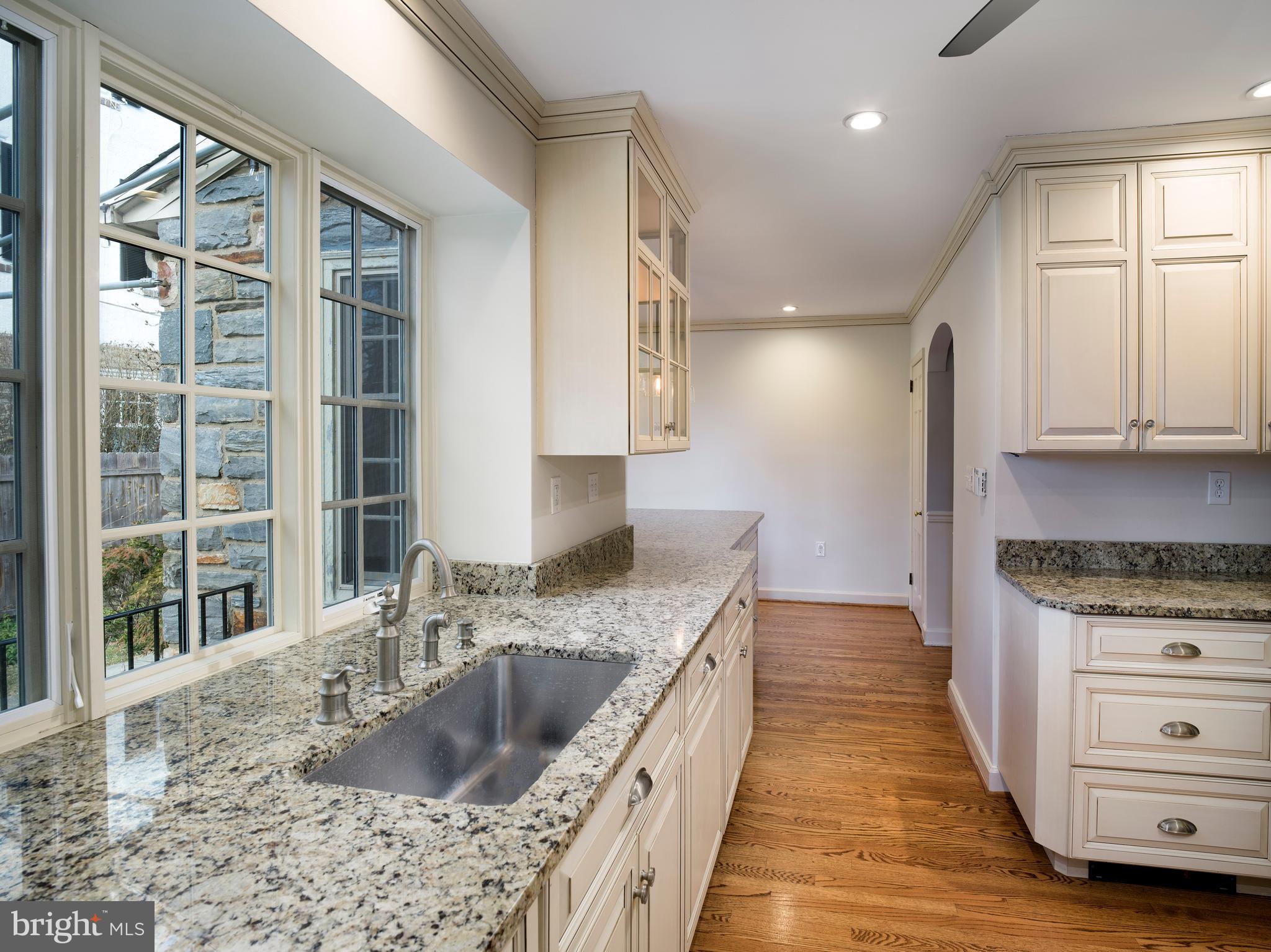 BRYN MAWR - Residential