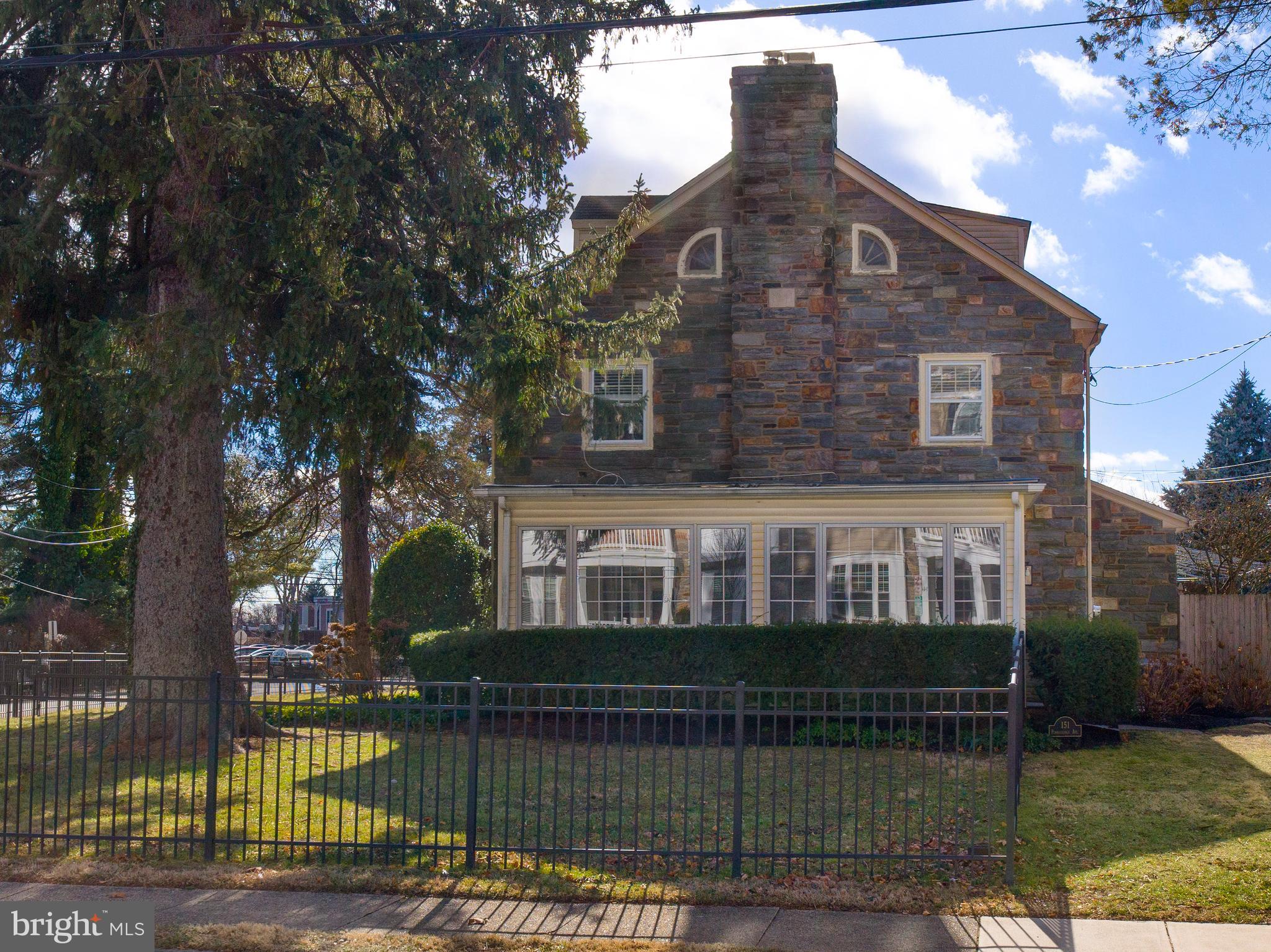 BRYN MAWR - Residential