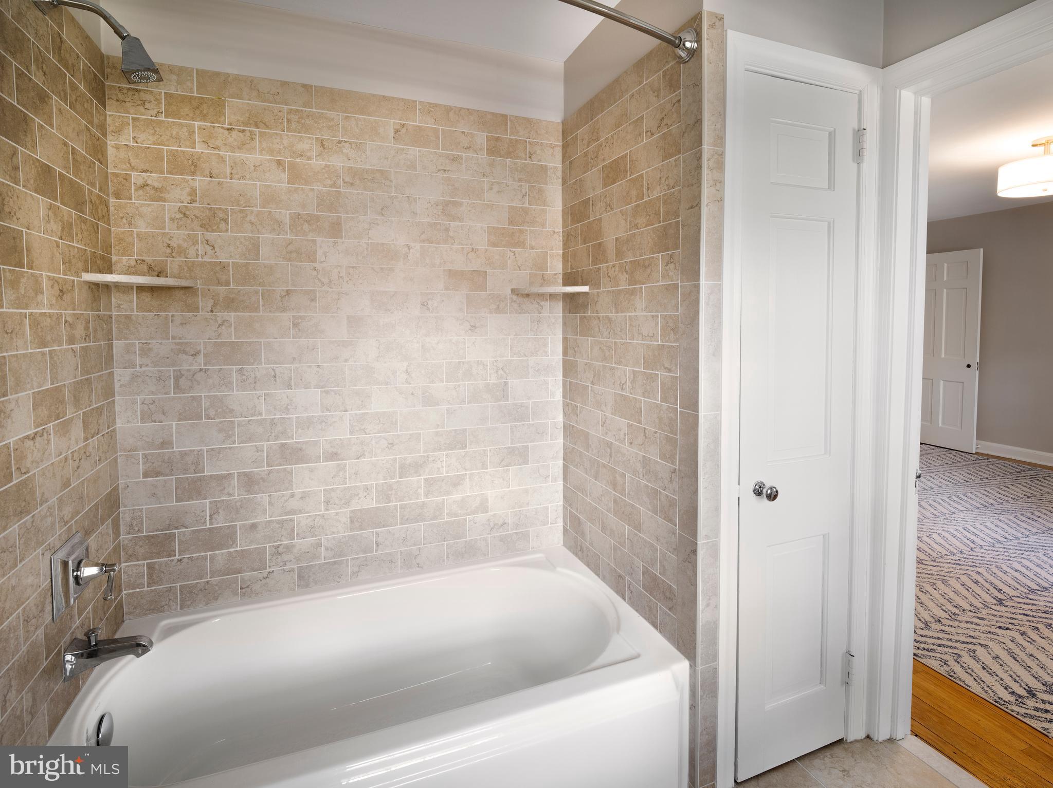 BRYN MAWR - Residential