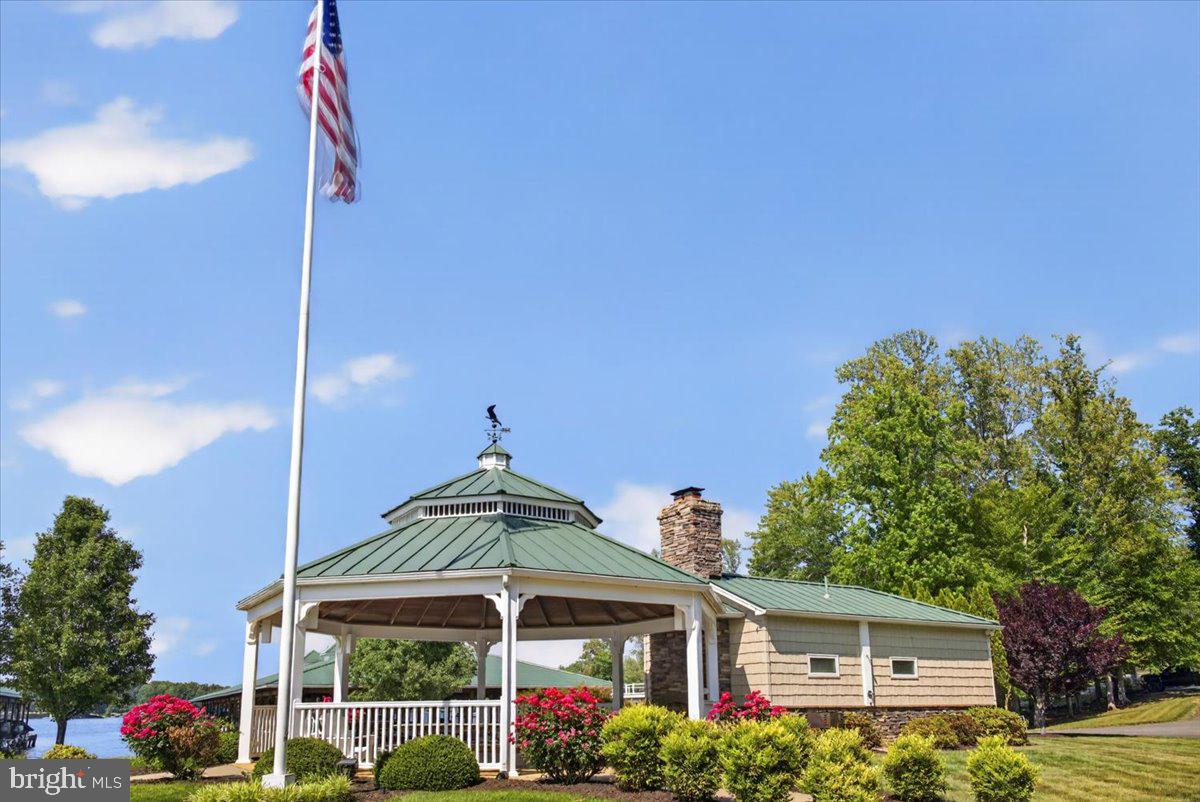 MILL RUN - Residential