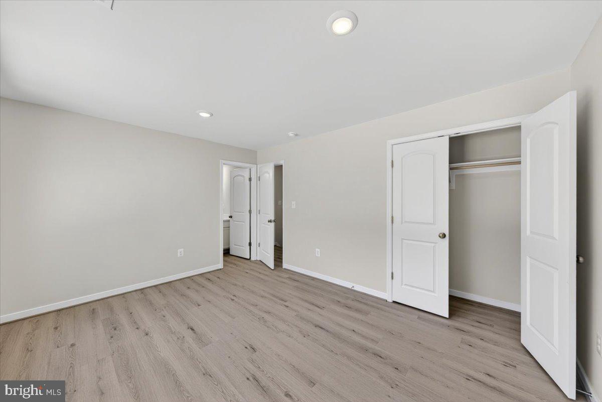 MILL RUN - Residential