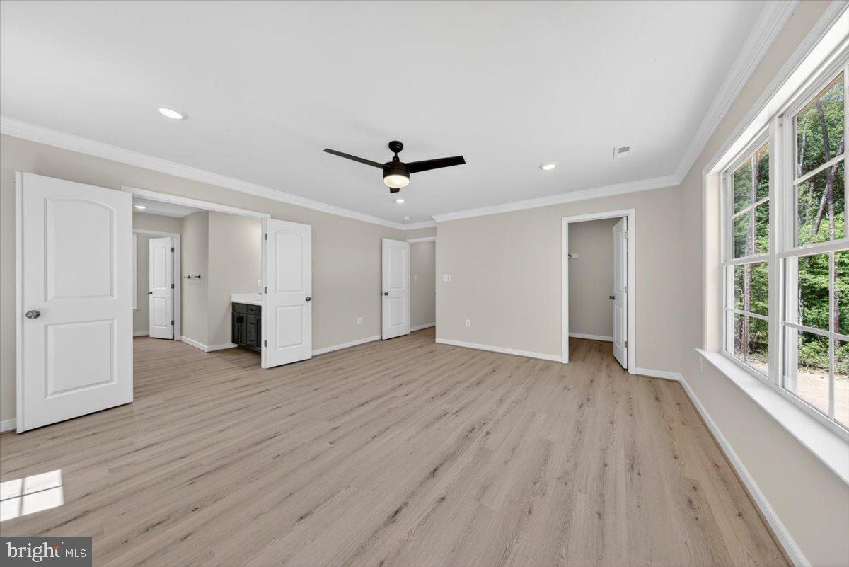MILL RUN - Residential