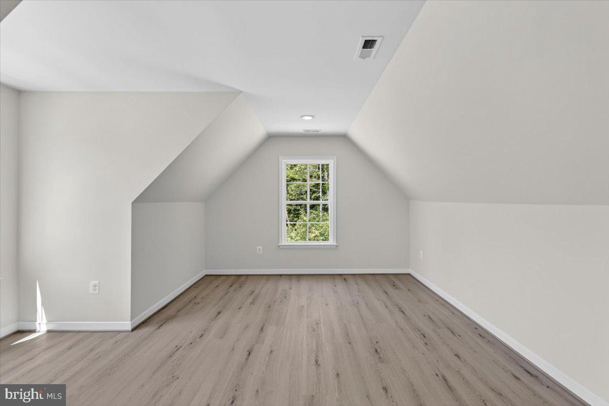 MILL RUN - Residential