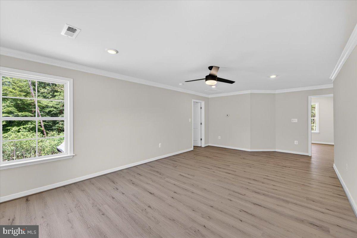 MILL RUN - Residential