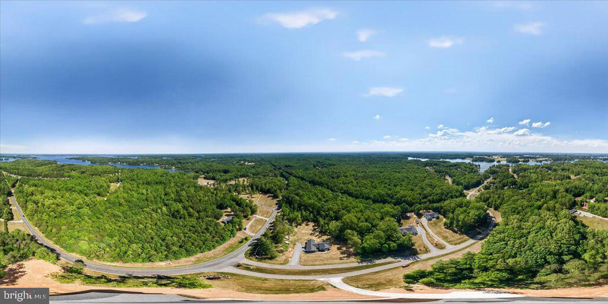 MILL RUN - Residential