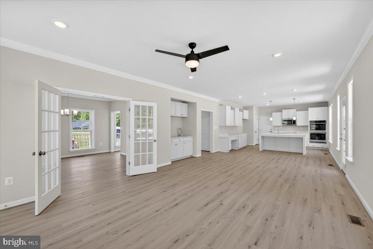 MILL RUN - Residential