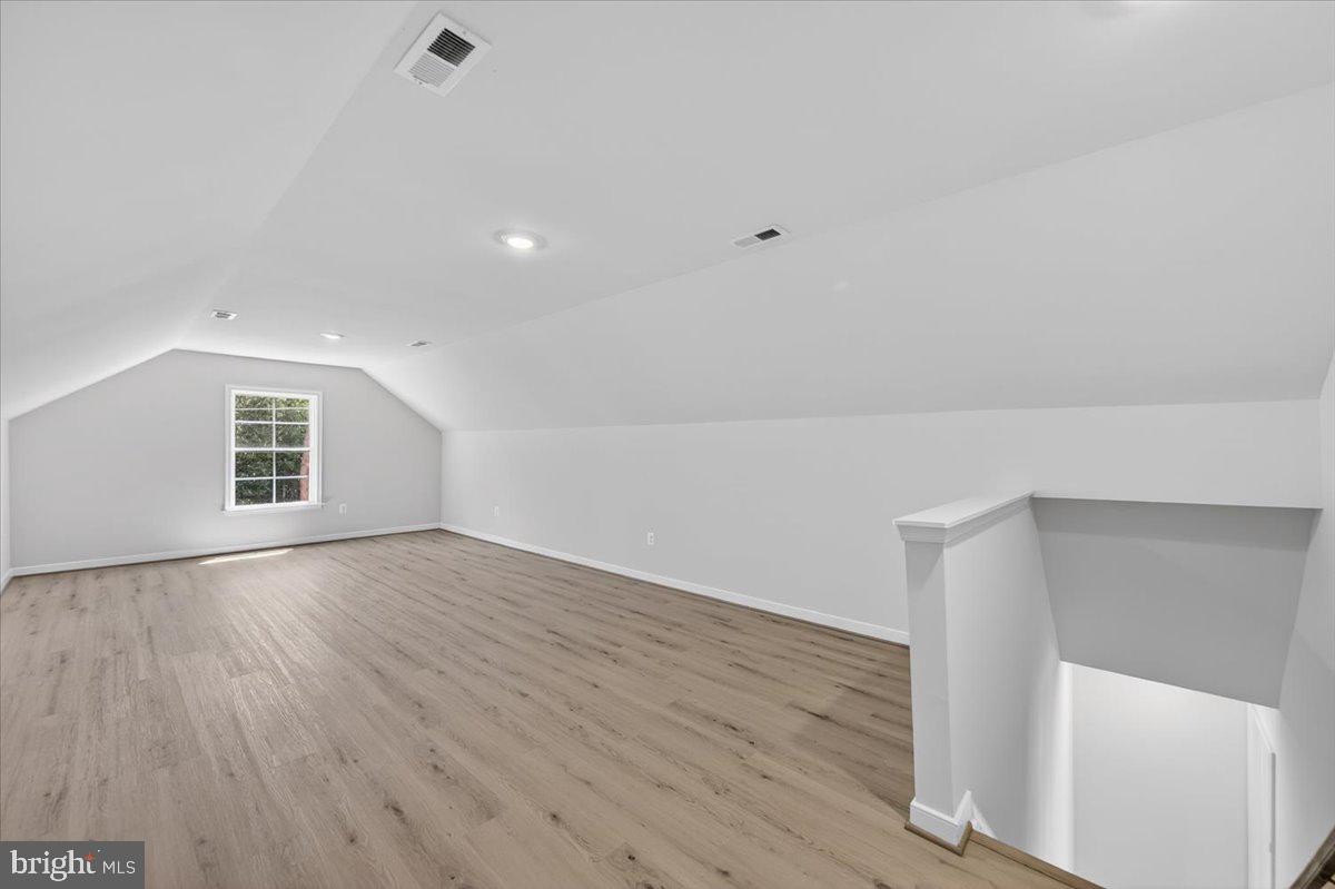 MILL RUN - Residential