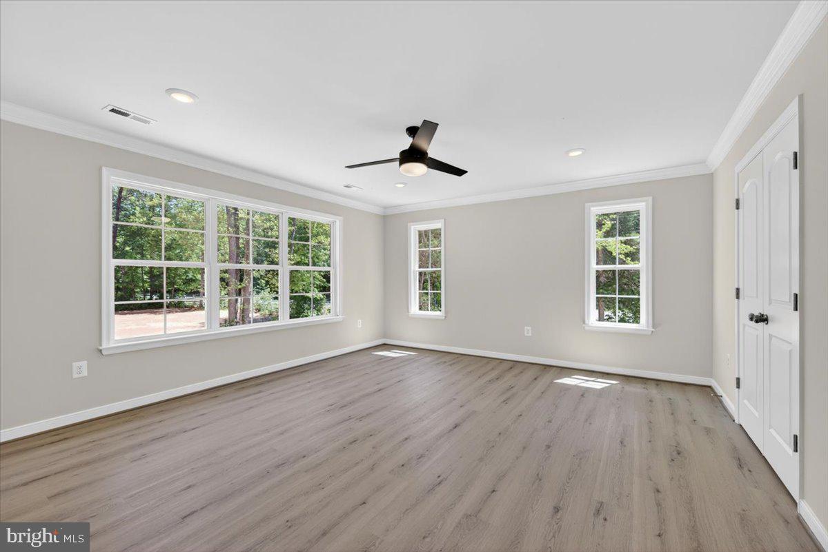 MILL RUN - Residential