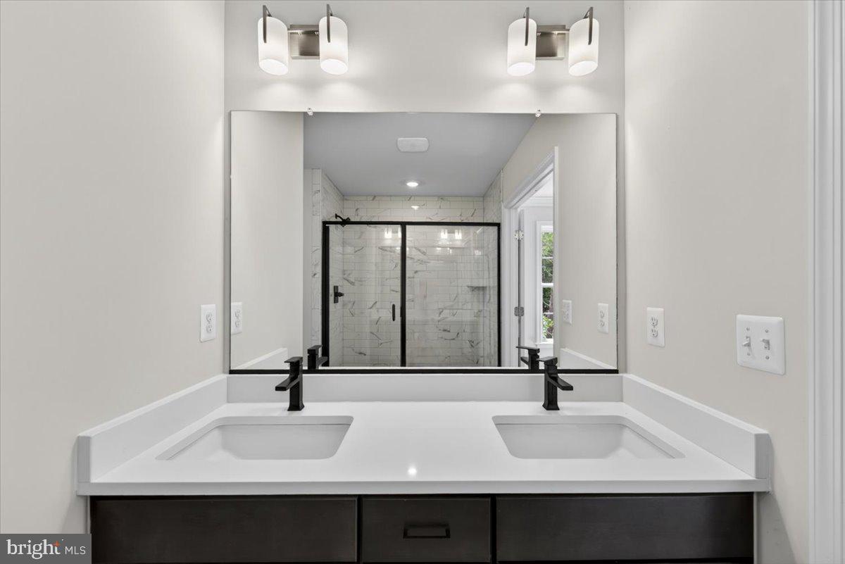 MILL RUN - Residential