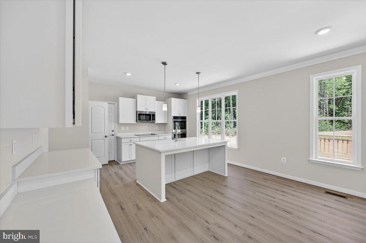 MILL RUN - Residential
