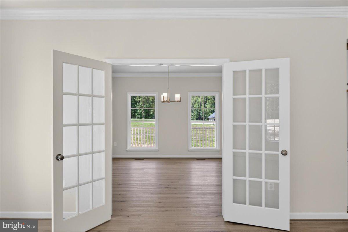 MILL RUN - Residential