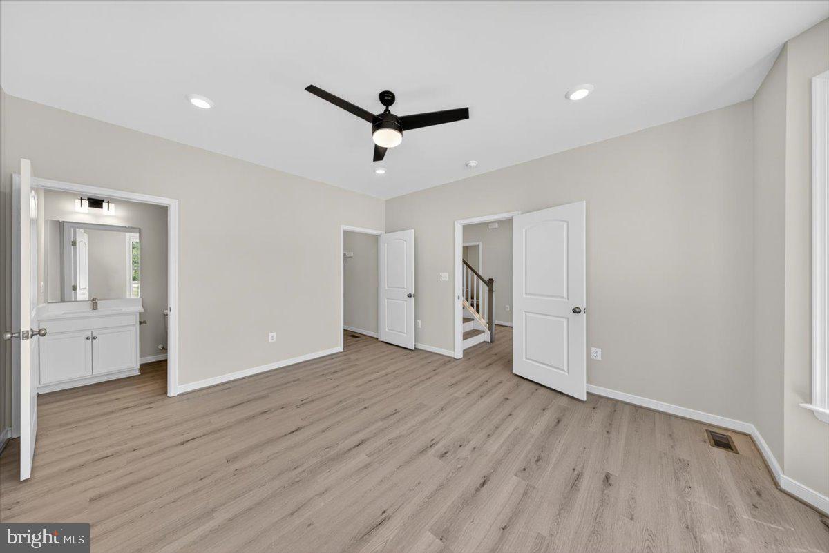 MILL RUN - Residential